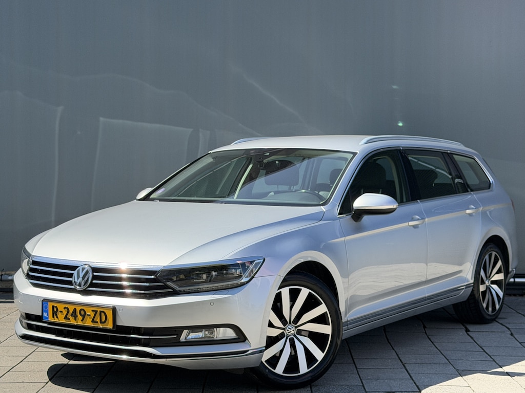 Volkswagen Passat Variant BWJ 2017 | 1.8TSI 180PK BNS Edition R AUTOMAAT | AGR | DYN AUDIO | VIRT. COCKPIT | LEDER/ALCANTARA | CAMERA A | NAVI | CLIMA | STOELVERW |