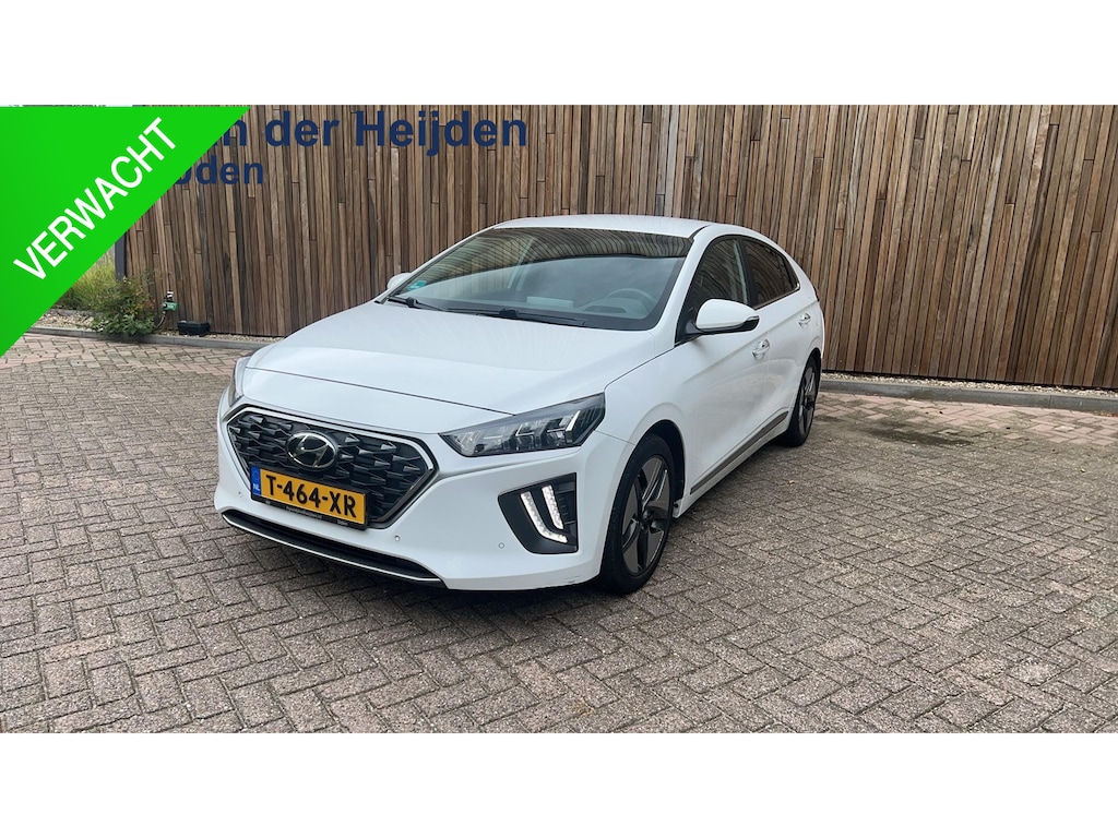 Hyundai Ioniq 1.6 GDi Premium - Plus Full Options