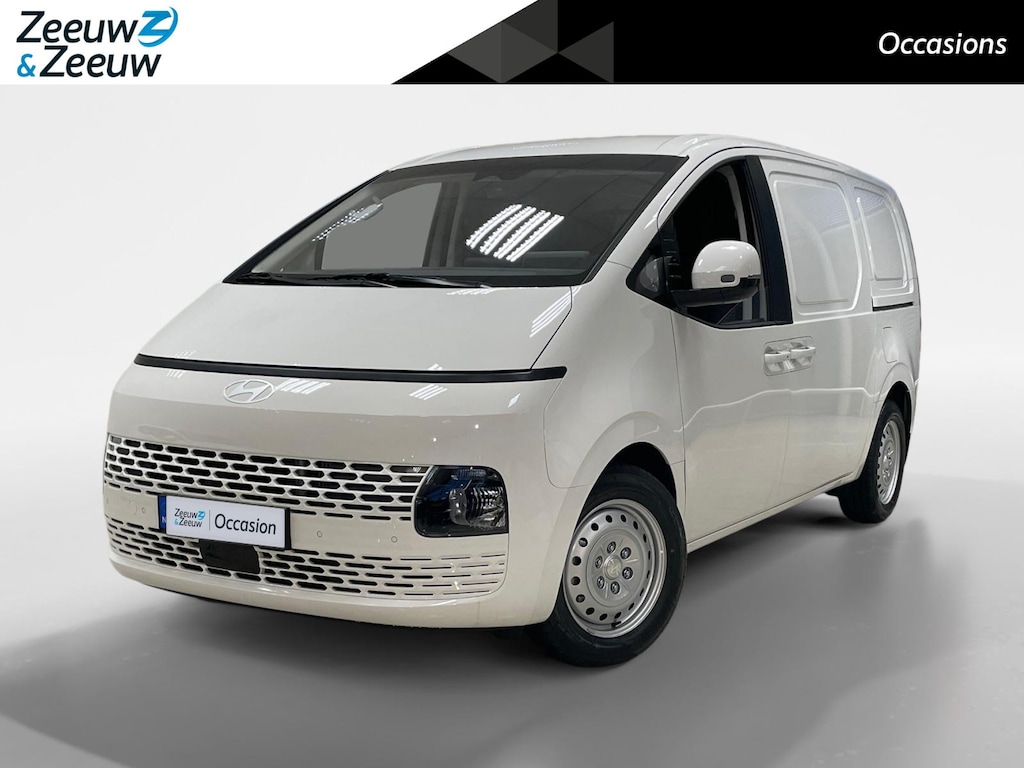 Hyundai Staria 1.6 T-GDI HEV | 3p. | Betimmerd! | Navi | Climate control | Carplay