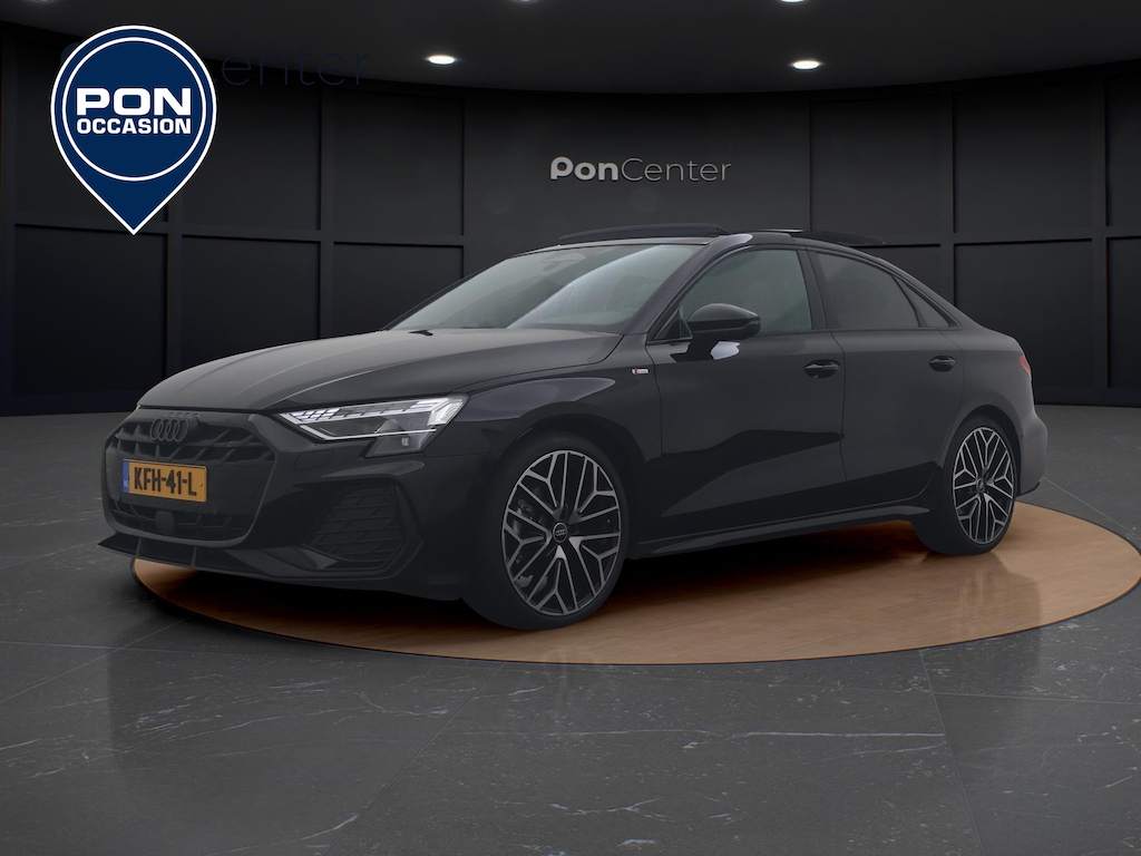 Audi A3 Limousine 35 TFSI S edition | Pano dak | SONOS | Navigatie | Camera | 19" | Stoelverwarming | S-line