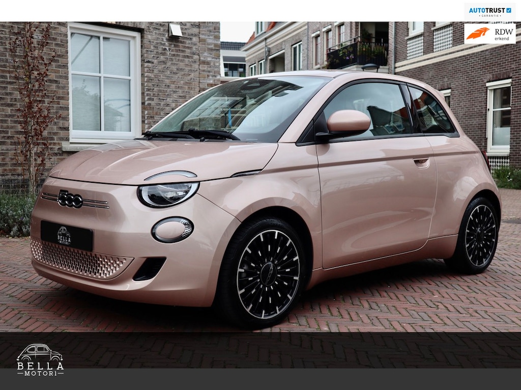 Fiat 500e 3+1 Icon 42 kWh | RIJKLAARPRIJS | SOH 93% | Apple CarPlay | Navigatie