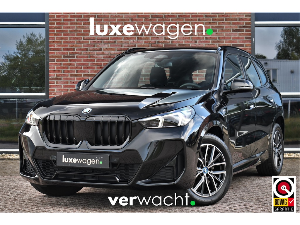 BMW X1 xDrive25e M-Sport Trekhaak Premium ACC-voorbereiding 18inch Camera AC-Snelladen