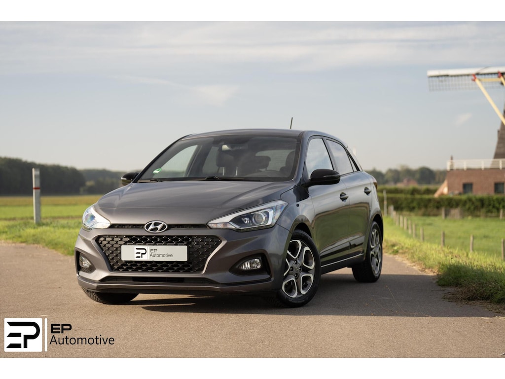 Hyundai i20 1.2 Carplay|Camera|ParkeerSensoren achter|Navi