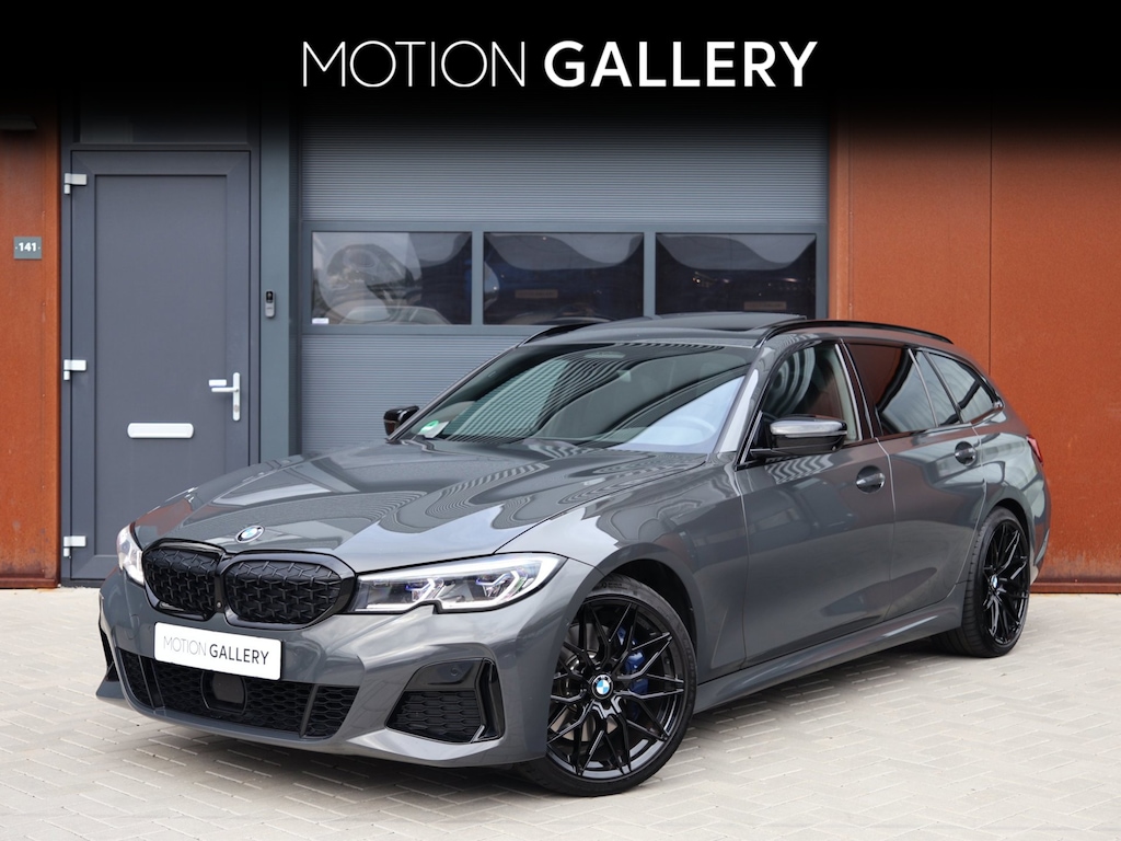 BMW 3-Serie Touring M340i xDrive High Executive | Laser | Pano | 360 | H&K | ACC | HUD | Dravitgrau | M-onderstel | Standkachel