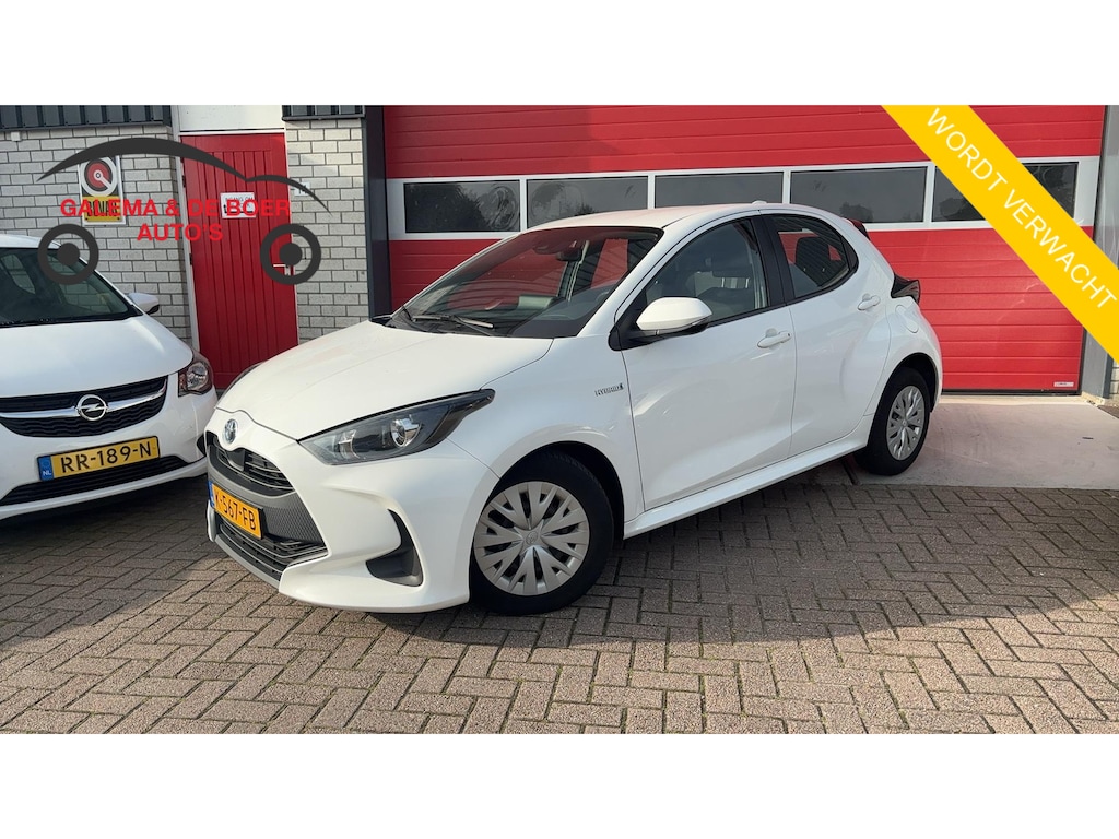Toyota Yaris 1.5 Hybrid Active CAMERA / CARPLAY / ACC / CLIMA / BLUETOOTH / NL-AUTO