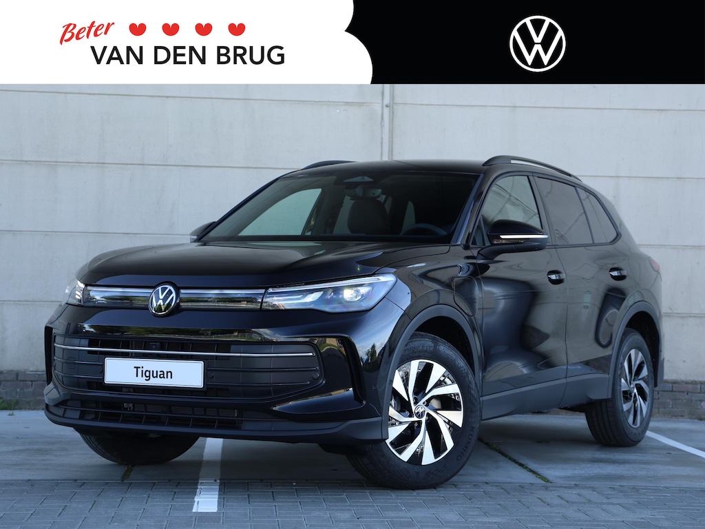 Volkswagen Tiguan Limited Edition 1.5 eHybrid 204 PK | Trekhaak | Navigatie | Climatronic | 17" inch velgen |