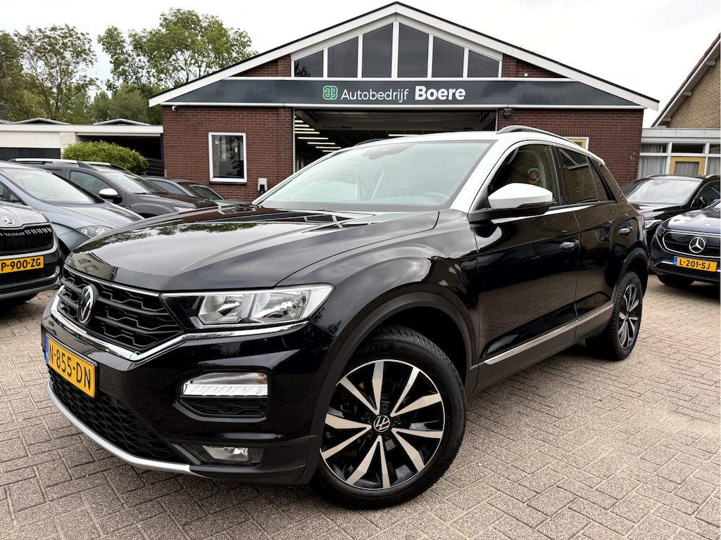 Volkswagen T-Roc 1.0 TSI Style Camera, App Connect, Elek.Achterklep, Trekhaak