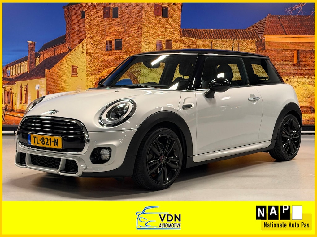 MINI John Cooper Works 1.5 Chili Serious Business JCW Automaat Navi LED PDC