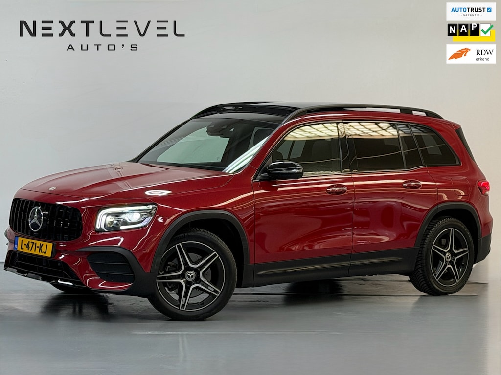 Mercedes-Benz GLB 200 Business Solution AMG 7P Pano Trekhaak Orig. NL