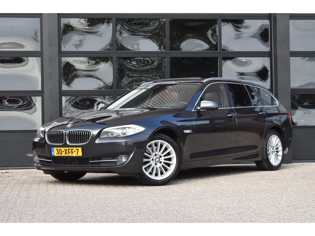BMW 5-Serie Touring 525d High Executive '11 Pano Leder Clima Navi Cruise