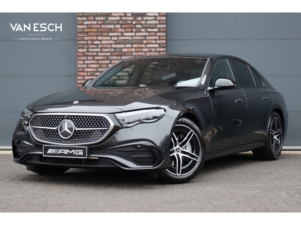 Mercedes-Benz E-klasse 220 d AMG Line | Hyperscreen | Distronic | Memory | Surround Camera | Keyless Go | Verwarmd Stuurwiel | Digital Light | Nightpakket | Dodehoekassistent |