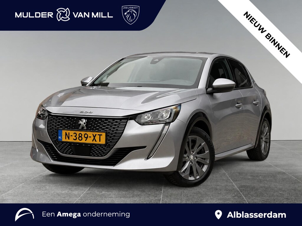 Peugeot e-208 Allure Pack EV 3-FASEN 50kWh 136pk | TREKHAAK | STOELVERW. | KEYLESS ENTRY | ADAPTIVE CRUISE | 3D i-COCKPIT® | CAMERA | NAVI |