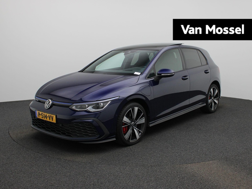 Volkswagen Golf 1.4 eHybrid GTE | PANORAMADAK | IQ | HUD |PARKEERSENSOREN | STOELVERWARMING |