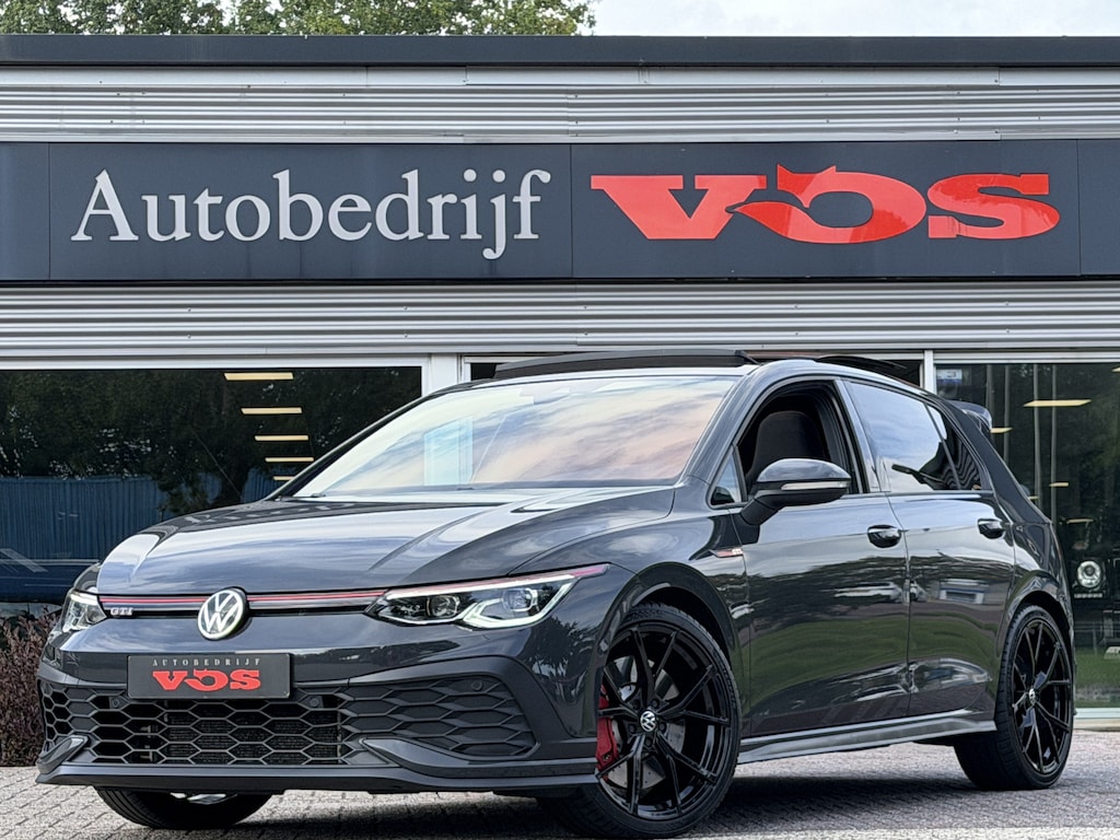 Volkswagen Golf 2.0 TSI GTI Clubsport | H&K | Panodak | Camera | IQ Light