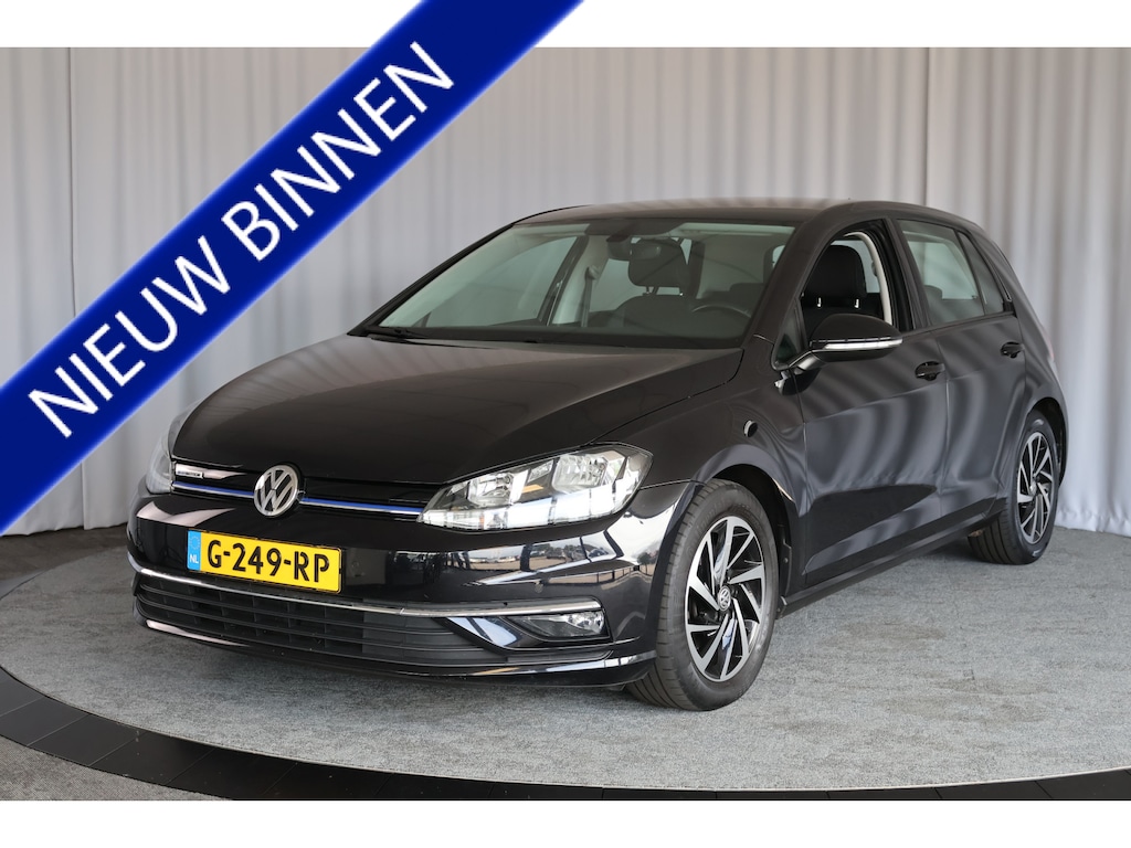 Volkswagen Golf 1.5 TSI Comfortline Business, Camera, Carplay, ACC