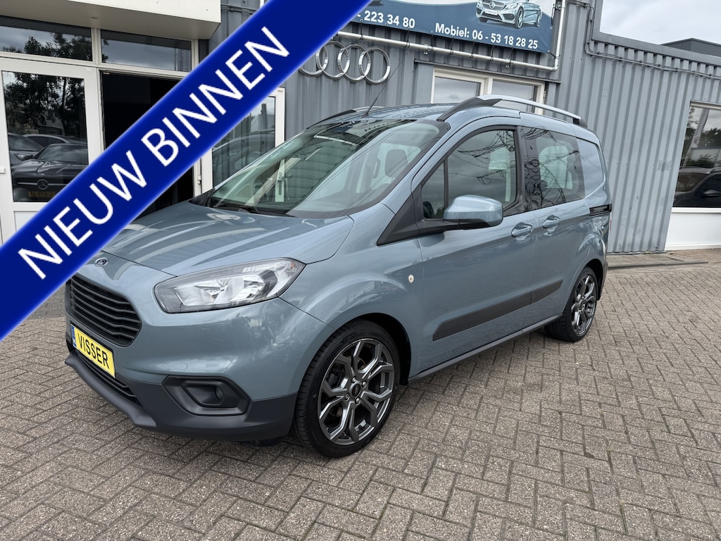 Ford Tourneo Courier 1.0 Titanium