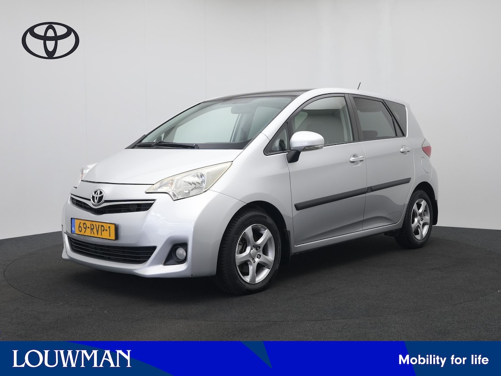 Toyota Verso-S 1.3 VVT-i Aspiration | NL Auto | Panoramadak | Dealer Onderhouden | Achteruitrijcamera |
