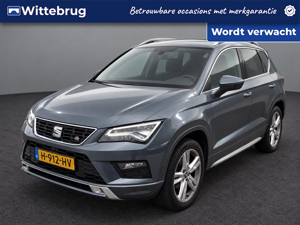 SEAT Ateca 1.5 TSI FR Business Intense / Pano / Digitaal dashboard / Navigatie / App connect / 360 Camera /