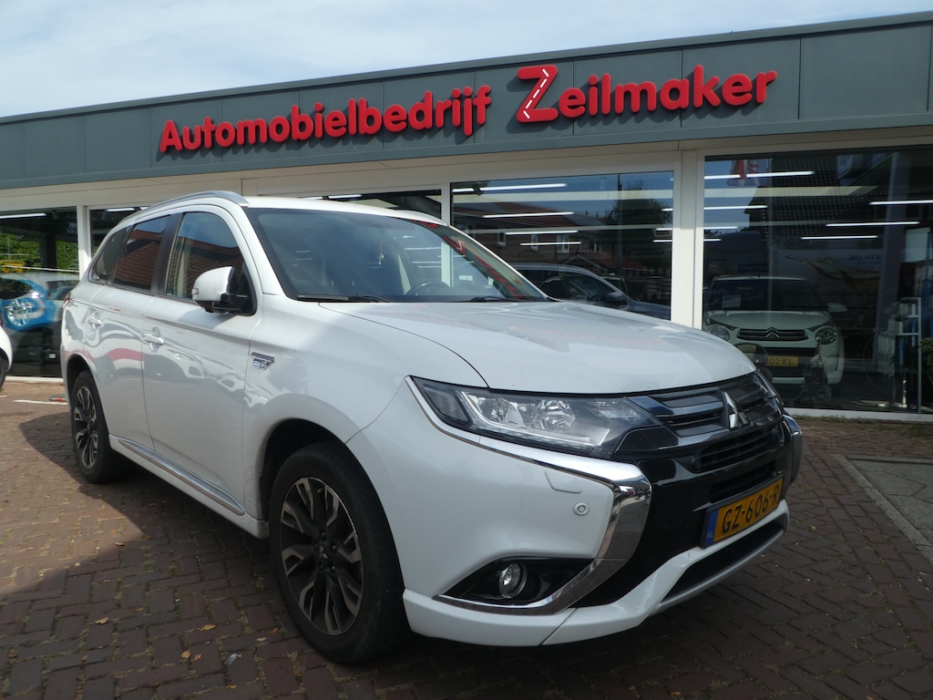 Mitsubishi Outlander 2.0 PHEV Instyle