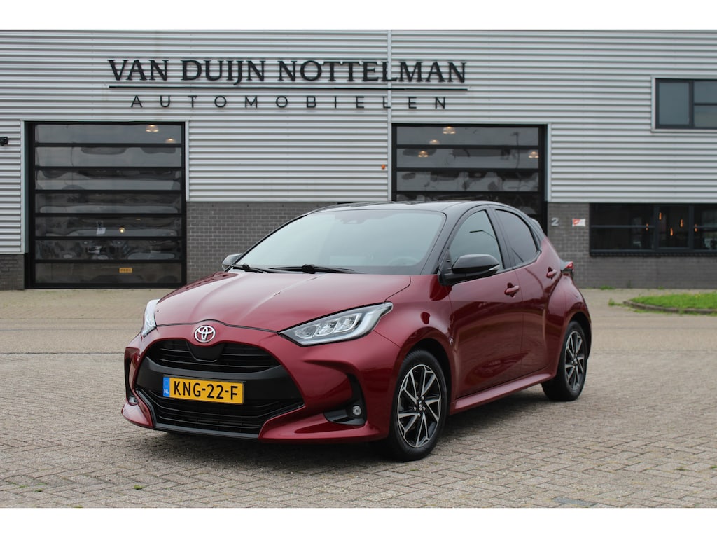 Toyota Yaris 1.5 Hybrid Executive / Bi Tone / Keyless / Carplay