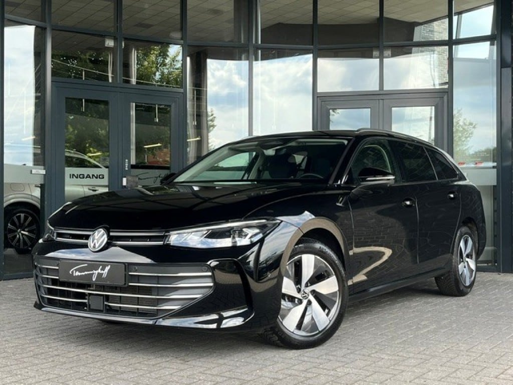 Volkswagen Passat VARIANT 1.5 eHYBRID BUSINESS - TREKH. - HUD - CAMERA