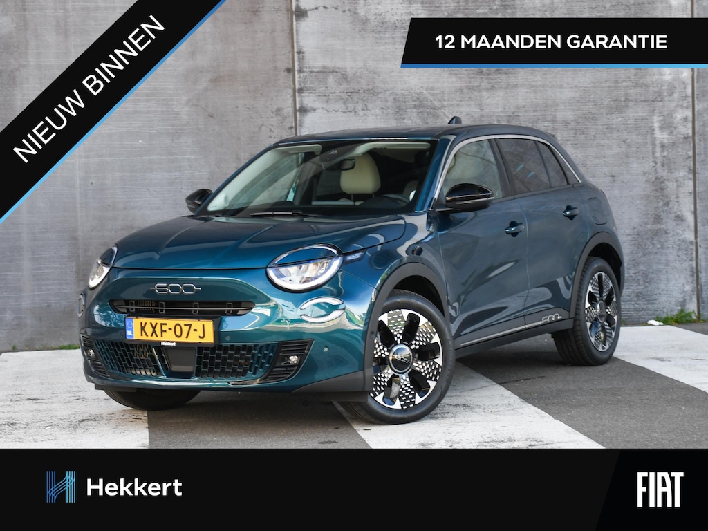 Fiat 600 La Prima 1.2 Hybrid 110pk Automaat MASSAGE | DODE HOEK | 18''LM | CAMERA | DAB | STOELVERW. | ADAPT. CC