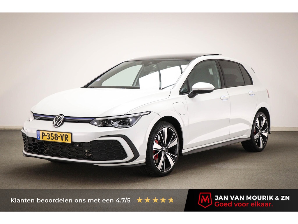 Volkswagen Golf 1.4 eHybrid GTE | WINTER PACK | IQ LIGHT | PANORAMADAK | STUURVERWARMING | TREKHAAK | 18"