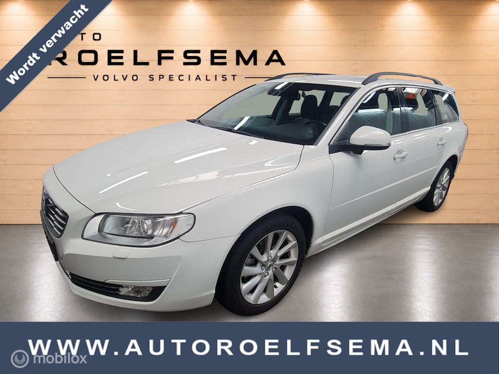 Volvo V70 2.0 T4 Dynamic Edition | Adaptieve Cruise | Trekhaak | Camera | BLISS | Distributieriem V.V. | Dealer Onderhouden | Stuurwielverwarming