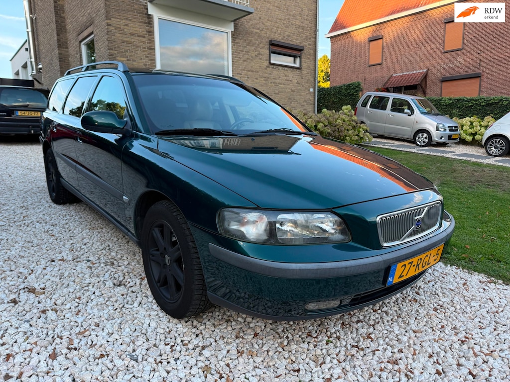 Volvo V70 2.4 T Automaat Nieuwe Distributie&APK.