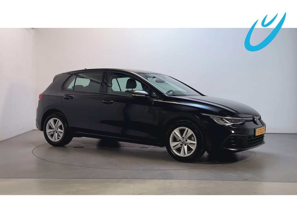 Volkswagen Golf 1.0 TSI 110pk Life Sfeerverlichting Navigatie App-Connect DAB+