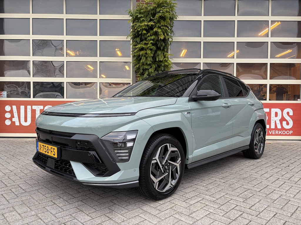 Hyundai Kona 1.6 GDI HEV N Line Sky | Org. NL | dealeronderhouden | Zeer compleet | Schuif-kantel dak | 360 Camera| Nette auto |