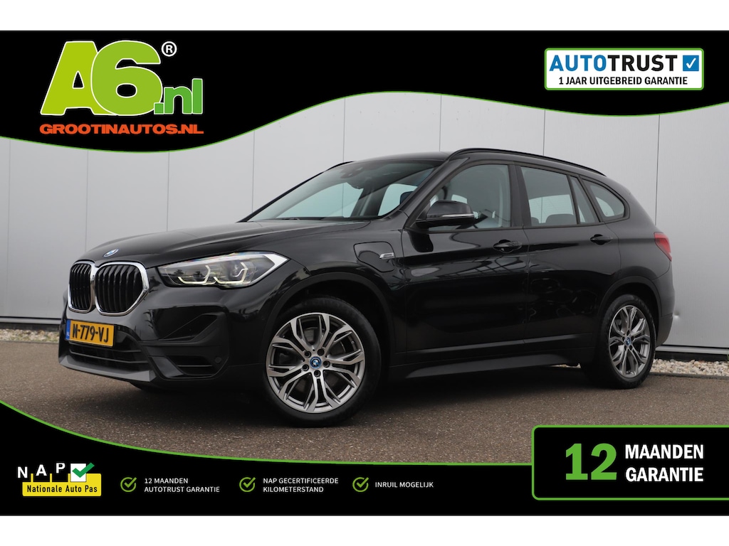 BMW X1 xDrive25e Business Edition Plus Trekhaak Leder LED Navigatie Head up Display Stoelverwarming 18 inch LMV Elektrische Achterklep