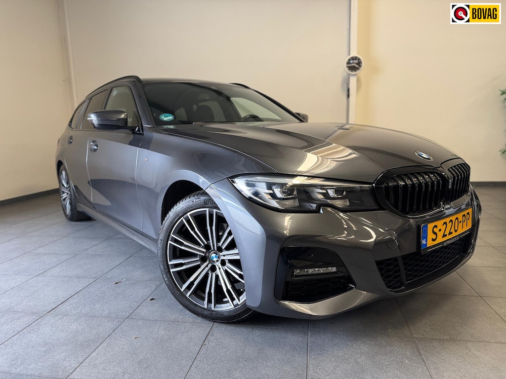 BMW 3-Serie Touring 320i M sport pakket - M shadowline - Business Pack - 1e eigenaar!