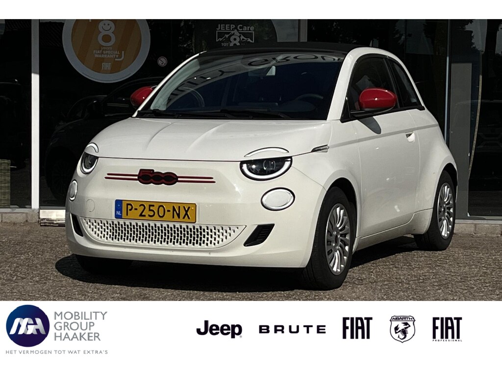 Fiat 500C RED Edition | Apple/Android | Verkeersbord detectie | Cruise control