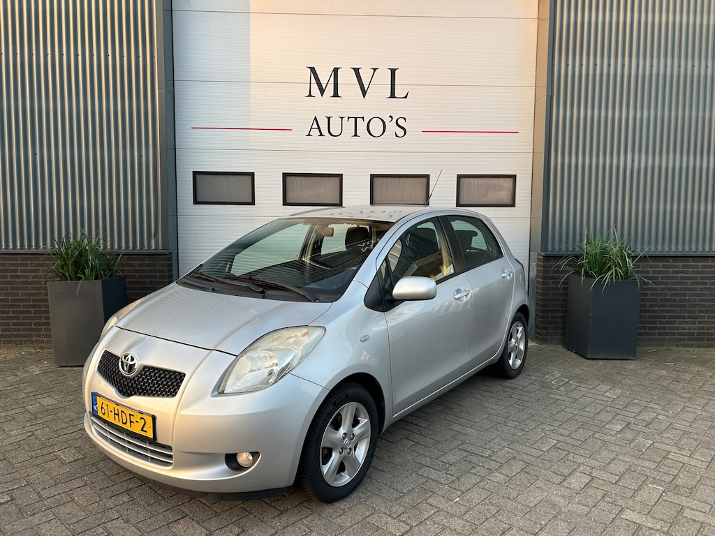 Toyota Yaris 1.3 VVTi Luna