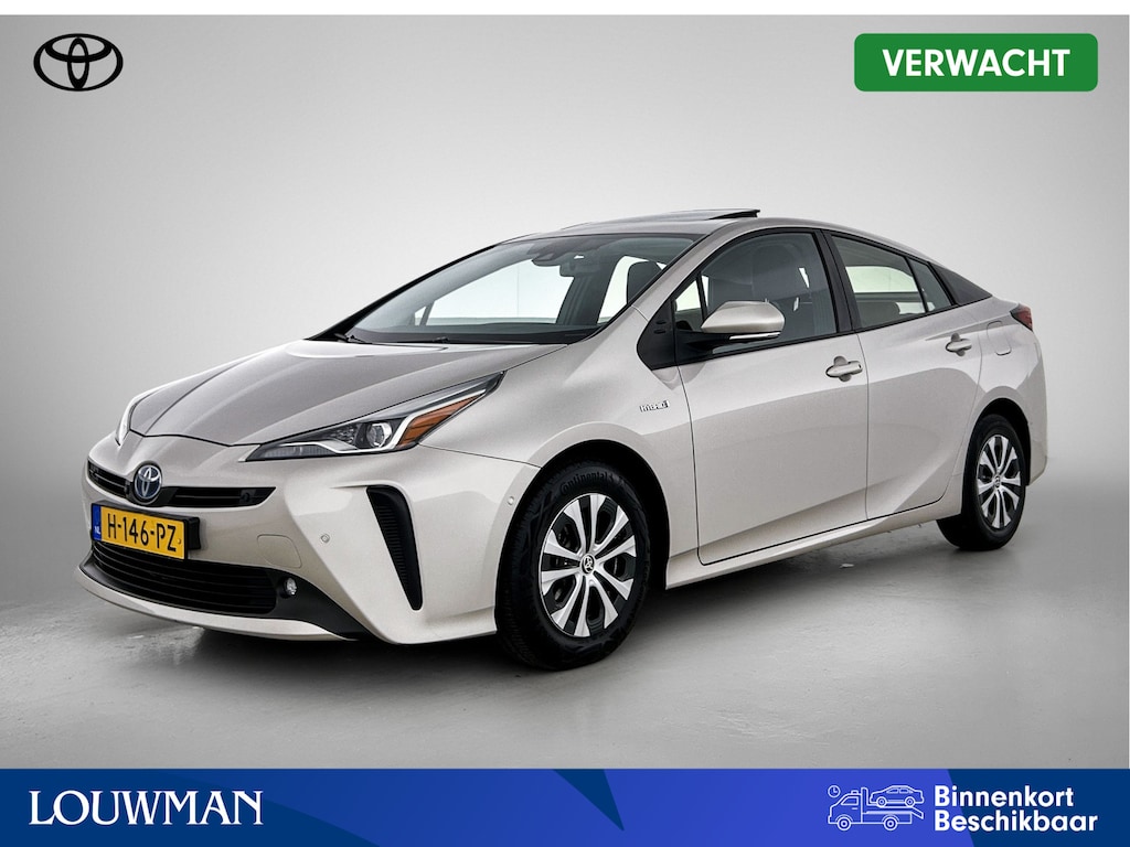 Toyota Prius 1.8 Executive | Schuif/kantel dak | JBL | Head-Up Display | Dodehoek detectie | 360 Camera | Parkeersensoren voor+achter met assistent | Navigatie | Climate Control | Draadloze telefoonlader |