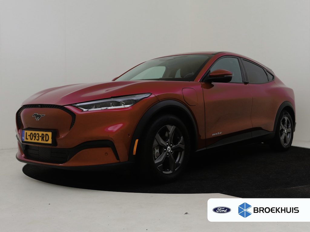 Ford Mustang Mach-E RWD 75 kWh l 1e Eigenaar l Leder l B&O Sound l SOH 95% l Keyless Entry l Verwarmd Voorruit l Camera l Elektr. Klep l