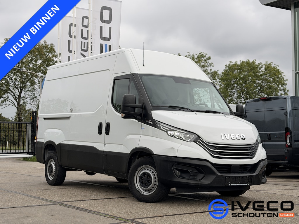 IVECO Daily 35S18V A8 3.0L 180pk | L2H2 W3520 | Automaat | Cruise control | Camera | AppleCarPlay | Trekhaak