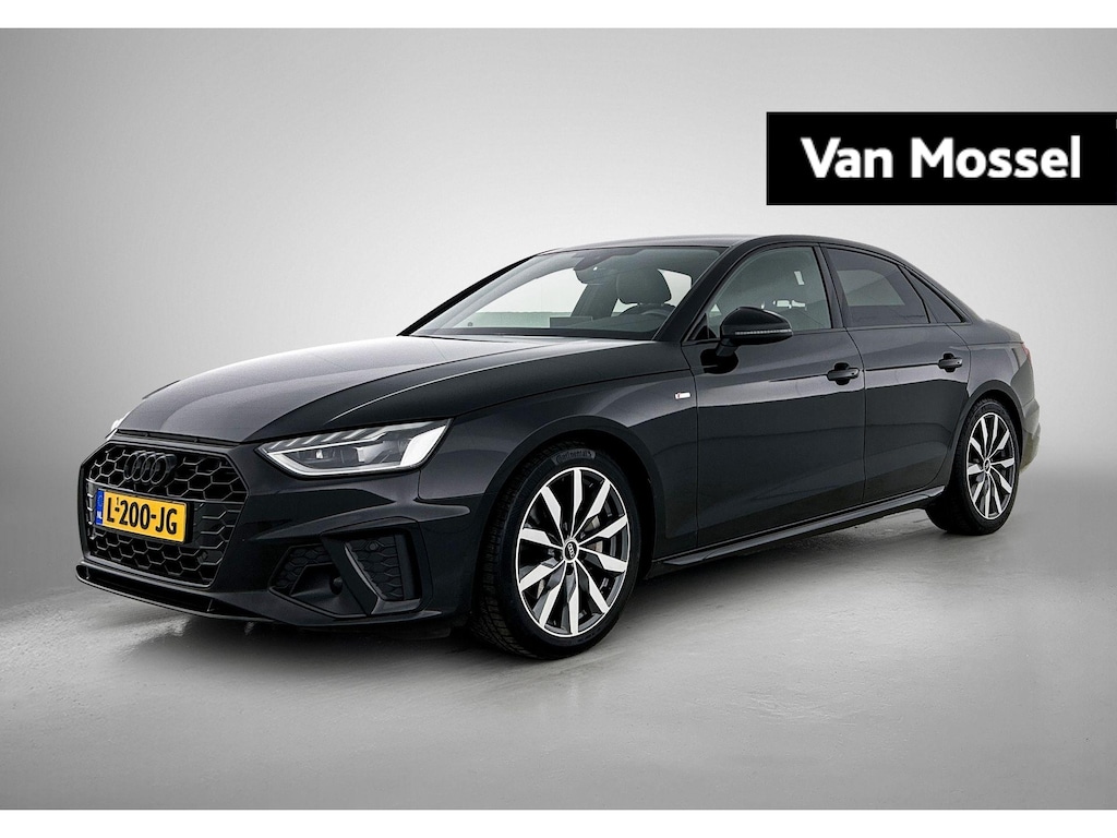 Audi A4 Limousine 40 TFSI S edition Competition 204 PK | S-line | Automaat | Trekhaak | Cruise Control | Climate Control | Parkeersensoren | Virtual Cockpit | 18 " Lichtmetalen Velgen |