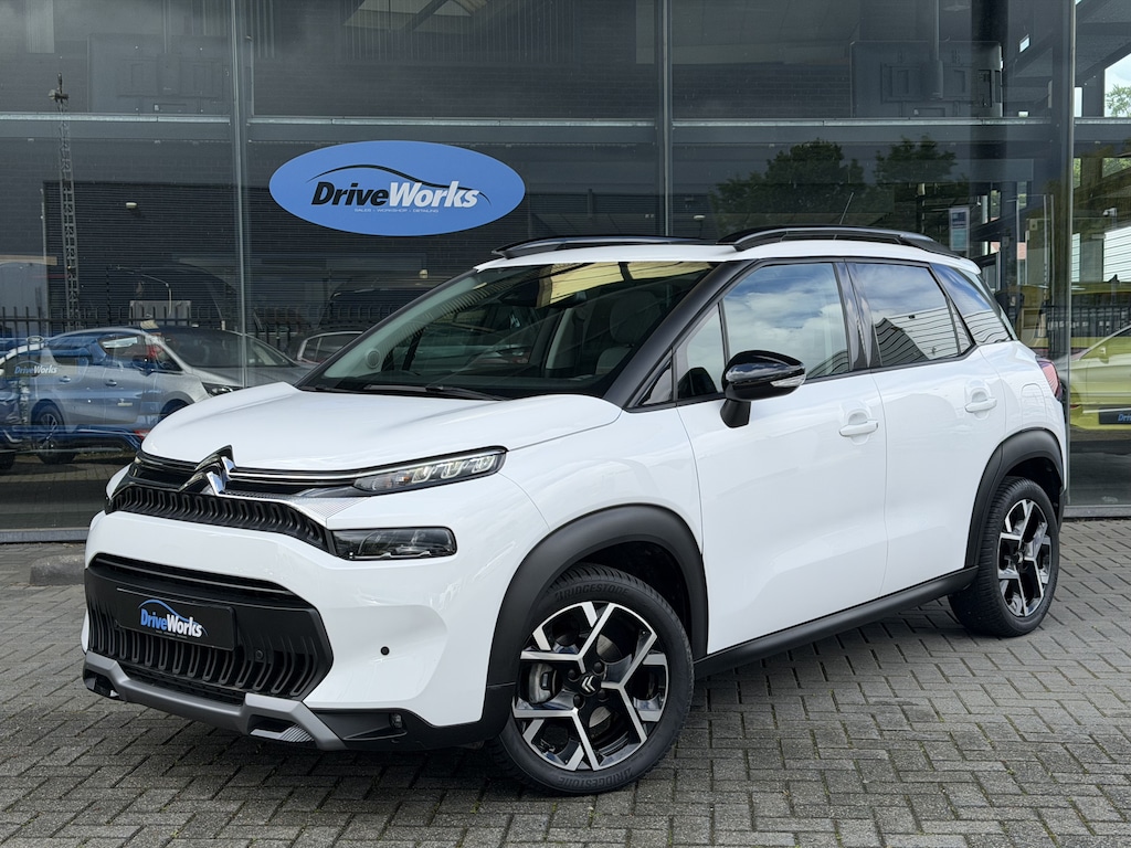 Citroën C3 Aircross 1.2 SHINE 130PK | Nieuwstaat | Automaat | Pano | 1/2 Leer | 17" | Carplay | Interesse in een bezichtiging of proefrit, bel of app met 06-24282842 / 06-42130156