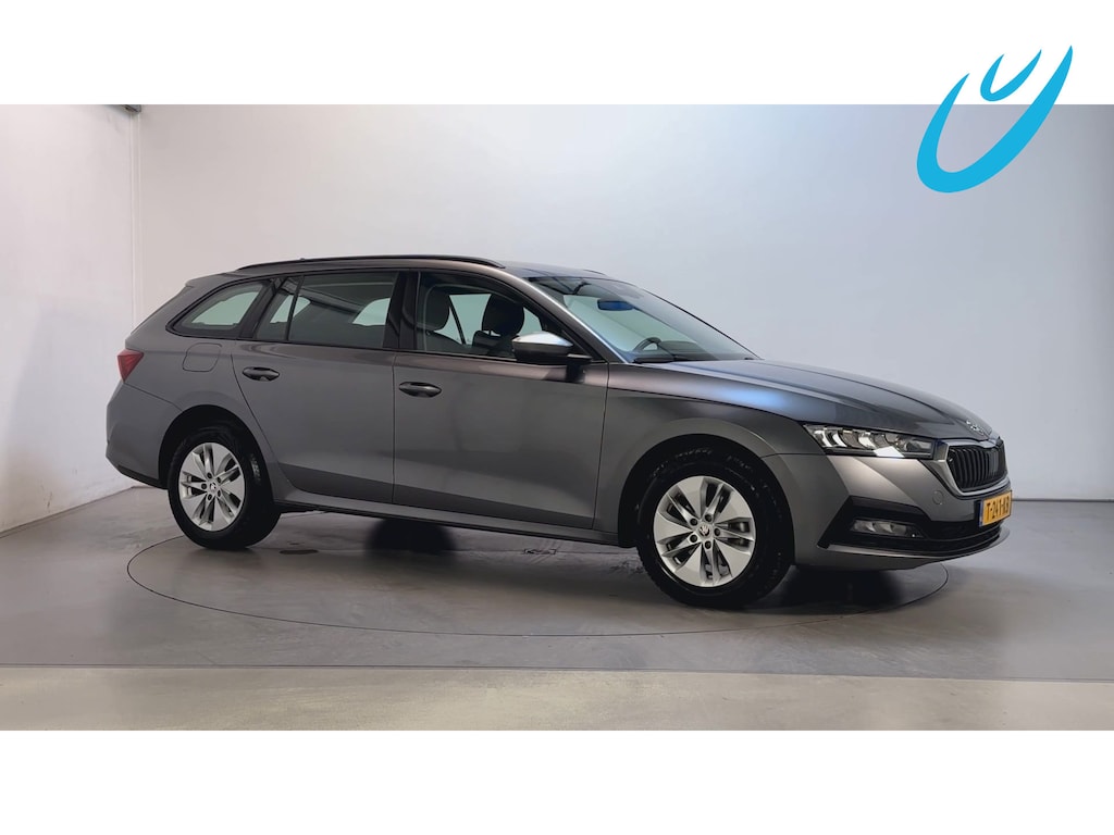 Skoda Octavia Combi 1.0 e-TSI DSG Business Edition Navigatie Parkeersensoren Virtual Cockpit DAB+