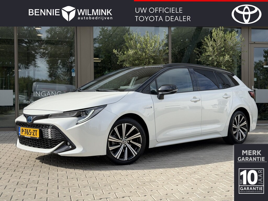 Toyota Corolla Touring Sports 1.8 Hybrid | Bi-Tone | Trekhaak | HUD | Dealer Onderhouden |