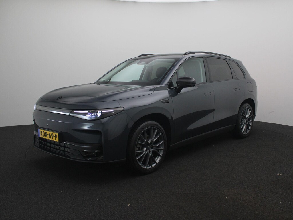 Leapmotor C10 Design REEV 28.4 kWh | LAGE KM STAND | COMPLEET UITGEVOERD | DEMO SALE |