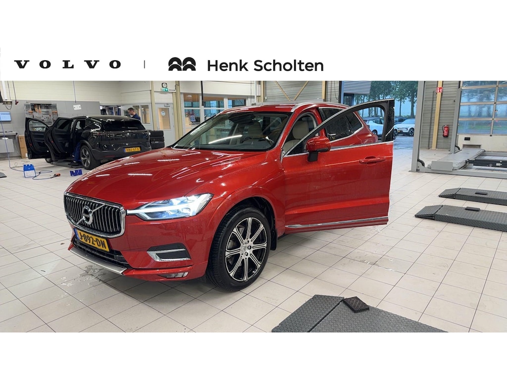 Volvo XC60 2.0 B5 Inscription | Trekhaak| | Adaptieve Cruise Control| Alarm klasse 3| Stoel- en stuurwielverwarming| Standkachel| Extra getint glas| 20"Lichtmetalen velgen| Verwarmbare voorruit
