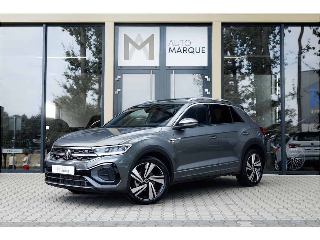 Volkswagen T-Roc 1.5 TSI DSG 150PK Aut. | R-Line Edition | Panoramadak | 18" LM Velgen | LED Koplampen | Active Info Display | Keyless Start | Achteruitrijcamera | Apple Carplay Navigatie |