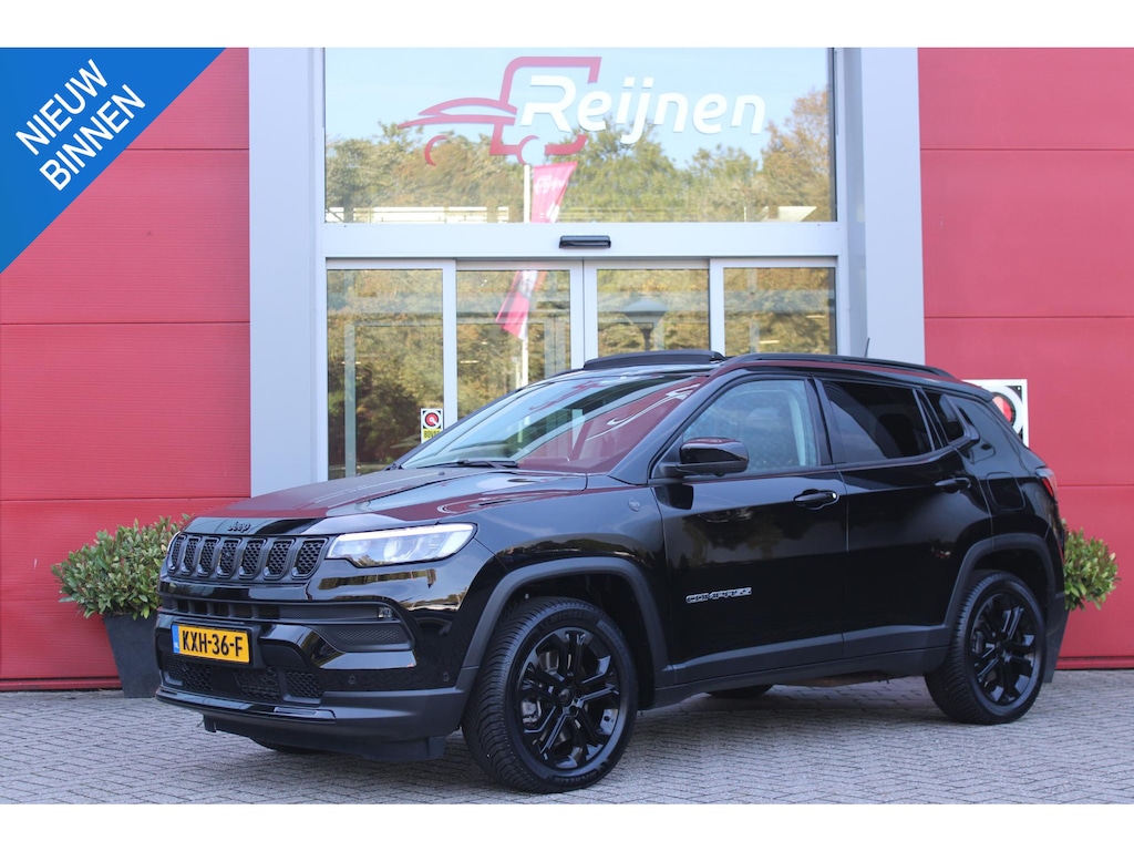 Jeep Compass 4xe 240PK Plug-in Hybrid Electric NORTH STAR | PANORAMA SCHUIF/KANTEL DAK | WINTERPACK: STOEL/STUUR/PARKEERNSENSOREN/RUITENSPROEIER VERWARMBAAR | SAFETY PACK: 360° CAMERA/DODEHOEK BEWAKING/BUITENSPIEGELS MET INSTAPVERLICHTING | 10,1" TOUCHSCREEN MET NAVIGATIE/ADAPTIVE CRUISE CONTROL INCL LANE CENTERING ASSIST/VERKEERSBORDEN INFORMATIE/DRAADLOZE TELEFOONLADER/HANDSFREE ELEKTRISCH BEDIENBARE ACHTERKLEP | PREMIUM AUDIO SYSTEEM MET 9 SPEAKERS & SUBWOOVER "ALPINE" | KEYLESS ENTRY | DRAADLOZE APPLE CARPLAY/ANDROID AUTO | 18" LICHTMETALEN VELGEN | ALL SEASON BANDEN |