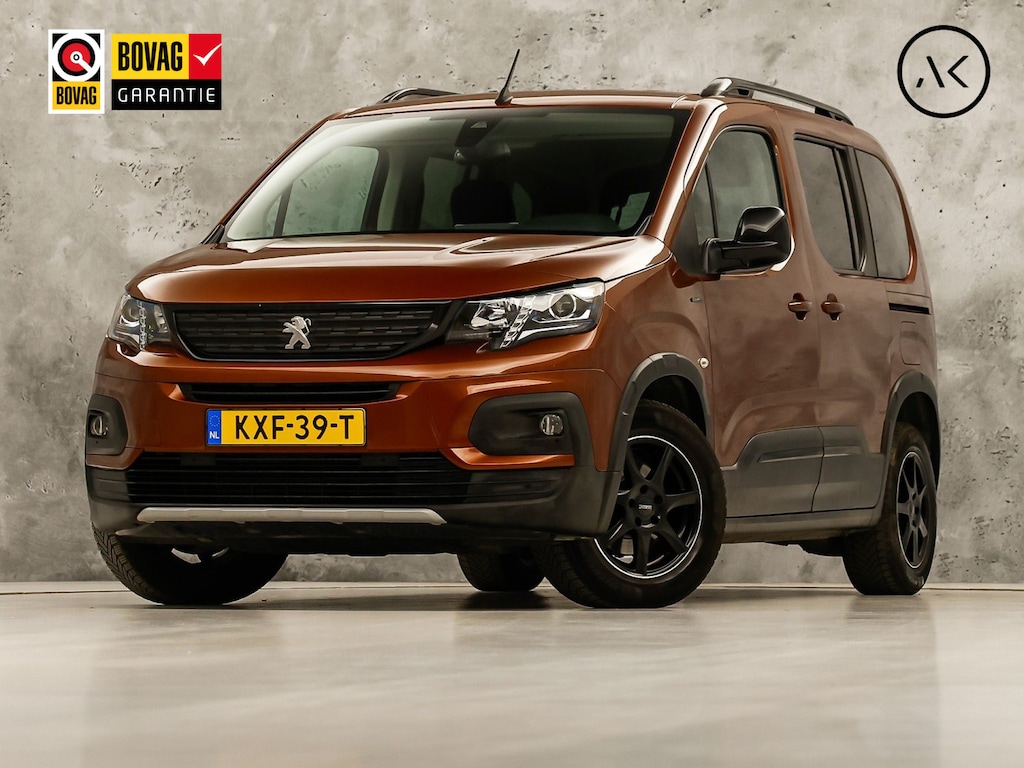 Peugeot Rifter 1.2 Puretech GT-Line (APPLE CARPLAY, NAVIGATIE, 360 CAMERA, SCHUIFDEUREN, GETINT GLAS, STOELVERWARMING, CRUISE, LM VELGEN, XENON, NIEUWSTAAT)