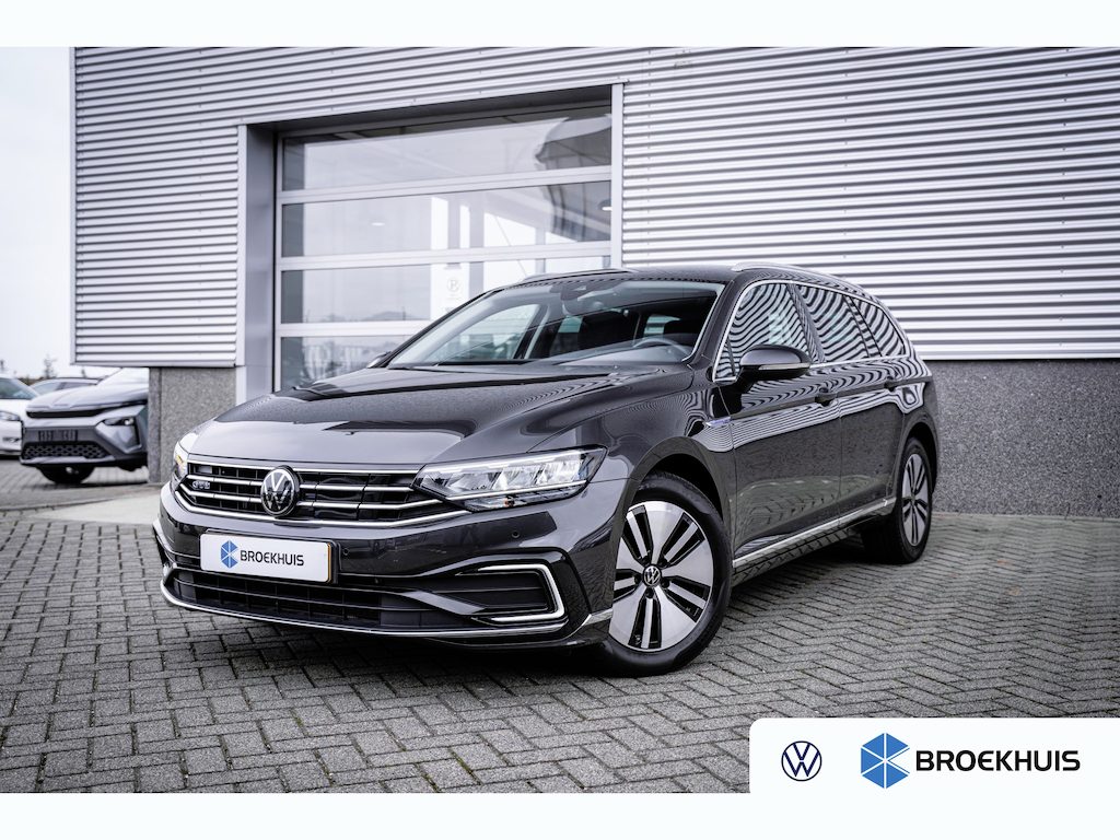 Volkswagen Passat Variant 1.4 TSI PHEV GTE Business SOH (94%) | Achteruitrijcamera | Volledig digitaal instrumentenpaneel | Voorstoelen verwarmd