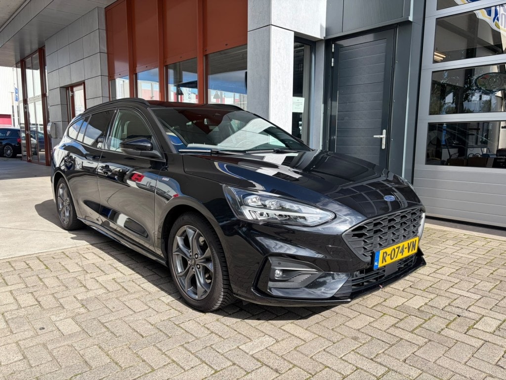 Ford Focus 1.5 ECOB. ST L. XBNS