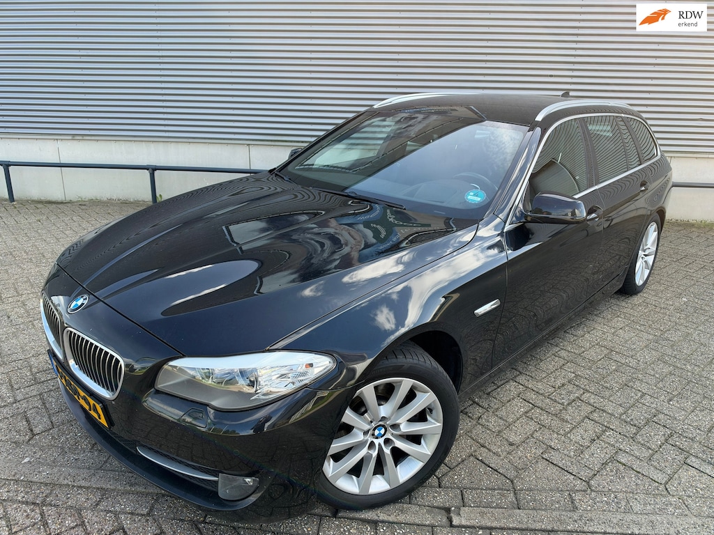 BMW 5-Serie Touring 528i High Executive
